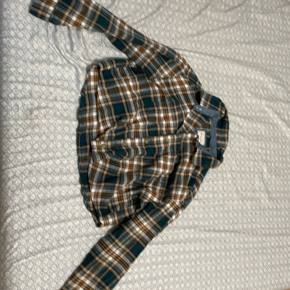 American Eagle button up